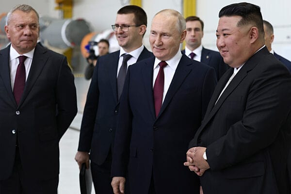 Ким Чен Ун се среща с Владимир Путин Източник: picture alliance / ASSOCIATED PRESS | Vladimir Smirnov