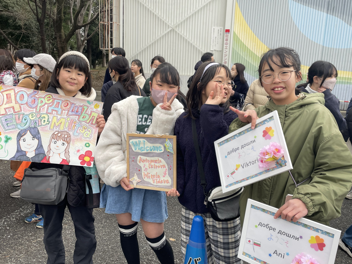 Посрещането на хористите от "Детска китка" в Япония