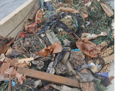Рибари "уловиха" 7 тона отпадъци в Черно море